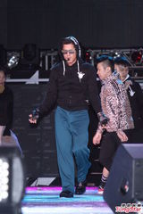 组图：郭富城赴台湾参加跨年演出 近期不结婚