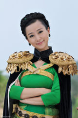 高清图：《猪九妹》翁虹造型曝光 演绎非一般的女王