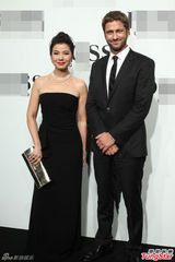 组图：周润发钟楚红同场现身 林志玲秀翘臀