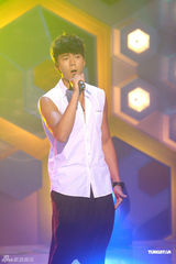 幻灯图：马浚伟回应女友半亿身家 黄宗泽鼓励胡杏儿