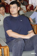 组图：韩红慈善活动启动 章子怡姚明鼎力捧场