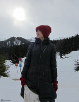 组图：舒淇度假写真曝光 雪地玩耍显活泼本色