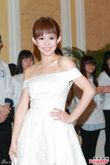 组图：苗侨伟支持子女拍拖 李康生称对手太强