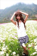 组图：台湾伪娘模特想成女人 写真娇媚如花绽放