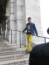 组图：彭于晏街拍时尚大片 活力动感十足