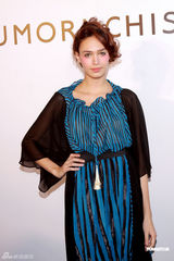 组图：陈法拉琦琦等出席活动 透露圣诞愿望