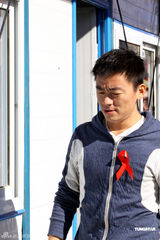 组图：王宝强成预防艾滋病关爱大使 回顾打工经历