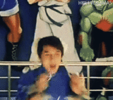 [老照片]成龙扮春丽变金刚萝莉撒娇卖萌两不误