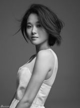 组图：刘滢黑白写真恬静纯真自然流露