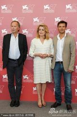 高清图：《傀儡》发布会 老美女凯瑟琳-德纳芙现身