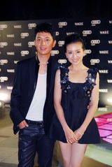 组图：董洁潘粤明昔日羡煞旁人的恩爱瞬间