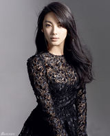 高清：张雨绮硬糖气质登封面 素雅心境更自如有力