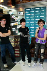 高清组图：周笔畅自创品牌晋升老板 付辛博助阵