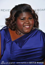 幻灯图：国家评论协会奖晚宴克鲁尼花白胡显男人味