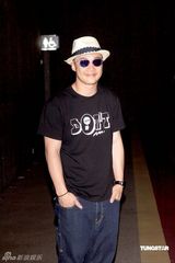 高清图：陈小春郑伊健再联手 合作仍然默契