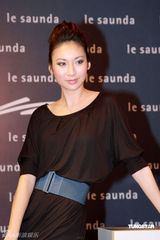 幻灯图：李彩华泰国买楼  Jessica C等名模走秀