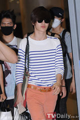 组图：CNBLUE与BESAT等结束香港公演返韩