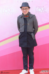 组图：钟嘉欣与延政勋合作电影 取昵称擦火花