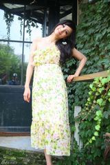 组图：章龄之夏日街头大片潮流摩登