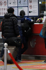 独家：汤唯被揭分手落寞离京 行色匆匆显疲态