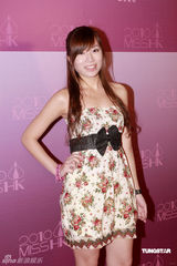 幻灯图：香港小姐首次面试 50位佳丽演曼妙诱惑