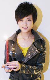 高清组图：《十月围城》群星拍大片送圣诞祝福