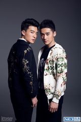 组图：蒋劲夫孙艺洲封面大片 正太对战轻熟男