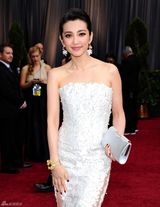 高清组图：李冰冰白色裹胸礼服优雅亮相