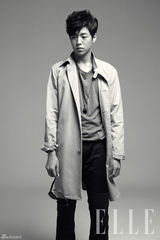 高清图：《隐秘而伟大》李玹雨写真熟男魅力