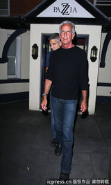 组图：皮特好事将近包场宴请好友乔治-克鲁尼