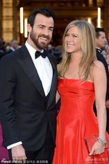 组图：詹妮弗-安妮斯顿3月再婚 二十载情路盘点