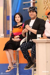 组图：Ella上《康熙》承认恋情 陈汉典被亏下跪