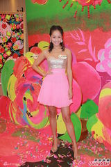 组图：苟芸慧期待马年桃花旺 蒋怡盼再生儿子