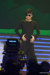 组图：亚洲流行音乐节开幕 古巨基东方神起献唱