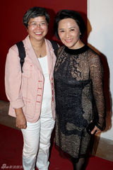 组图：杜琪峰《夺命金》首映 胡杏儿长裙华丽