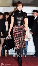 组图：李钟硕等出席时尚派对 宋茜低胸CL露腰
