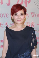 组图：梁静茹香港红馆个唱落幕 造型百变气氛热