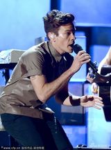 组图：Fun乐队获格莱美综合类年度最佳歌曲奖