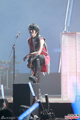 组图：五月天香港重生开唱 欲再创新经典