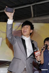 组图：林俊杰盼红馆开唱 薛凯琪撑房祖名不花心