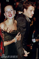 组图：约翰尼-德普第六任女友凯特莫斯(1994－1998)