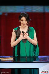 组图：《一九四二》张国立徐帆王中磊领金像奖