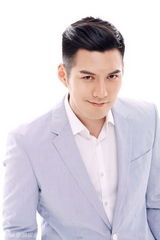 组图：严屹宽质感型男写真出炉 大秀魅惑电眼