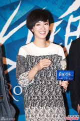 组图：杨采妮《圣诞玫瑰》首映 郭富城耍宝