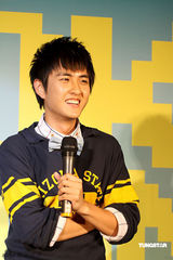 幻灯：黄靖伦发片大呼《我的妈》 咸鱼也要跃龙门