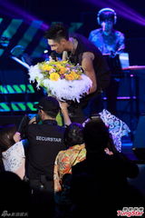 组图：关楚耀个唱邀张学友坐阵 遗撼谭咏麟未到