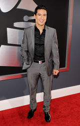 高清组图：第52届格莱美红毯 LADY GAGA张靓颖共美