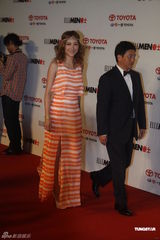 组图：贾静雯邓超应采儿等出席活动