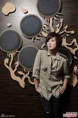 组图：何韵诗谈梅艳芳 感激放心里无需仪式