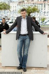 幻灯图集：《你是我的欢乐》记者会 女主角清新亮丽